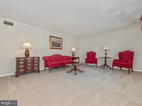 Living - 4109 Teklen Dr, Westminster, MD 21157 photo 2 of 7