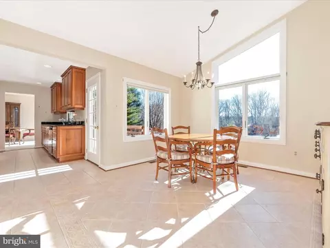 Dining - 4109 Teklen Dr, Westminster, MD 21157 photo 4 of 5