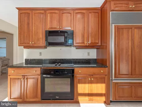 Kitchen - 4109 Teklen Dr, Westminster, MD 21157 photo 5 of 9