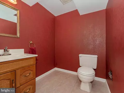 Bath - 4109 Teklen Dr, Westminster, MD 21157 photo 3 of 3