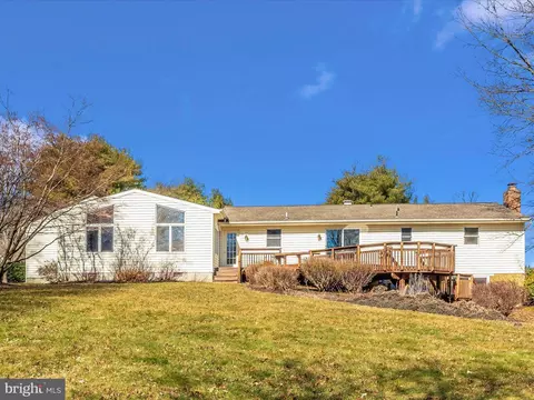 Exterior - 4109 Teklen Dr, Westminster, MD 21157 photo 5 of 15
