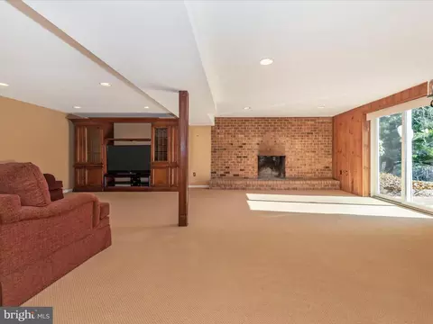 Living - 4109 Teklen Dr, Westminster, MD 21157 photo 5 of 7