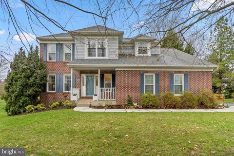 6078 Ryon Ct, Sykesville, MD 21784