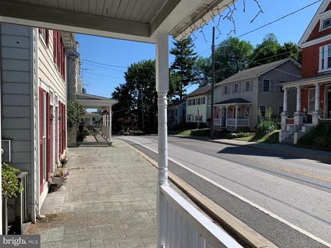 36 S Main St, Union Bridge, MD 21791 photo 3