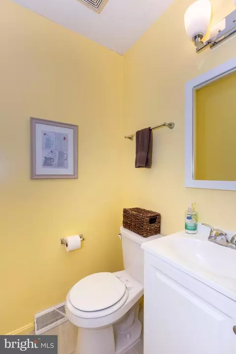 Bath - 4503 Rooster Tail Dr, Hampstead, MD 21074 photo 1 of 3