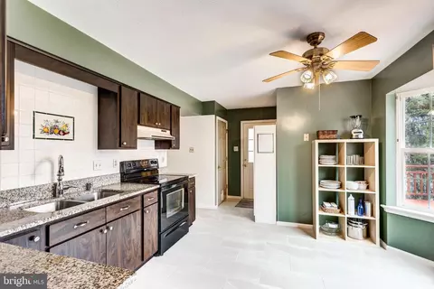Kitchen - 4503 Rooster Tail Dr, Hampstead, MD 21074 photo 1 of 5