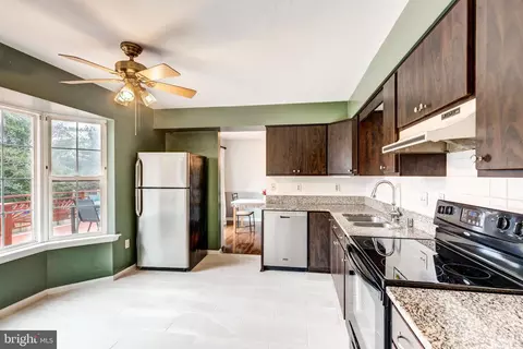 Kitchen - 4503 Rooster Tail Dr, Hampstead, MD 21074 photo 4 of 5