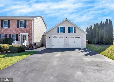 2929 A Bird View Rd, Westminster, MD 21157