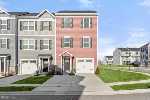 73 Grant St, Taneytown, MD 21787