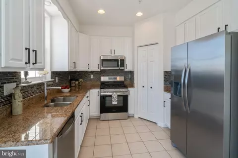 Kitchen - 1796 Upper Forde Ln, Hampstead, MD 21074 photo 1 of 2