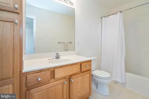 Bath - 1796 Upper Forde Ln, Hampstead, MD 21074 photo 1 of 4