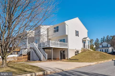 Exterior - 1796 Upper Forde Ln, Hampstead, MD 21074 photo 2 of 5
