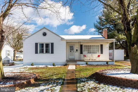 311 N Colonial Ave, Westminster, MD 21157