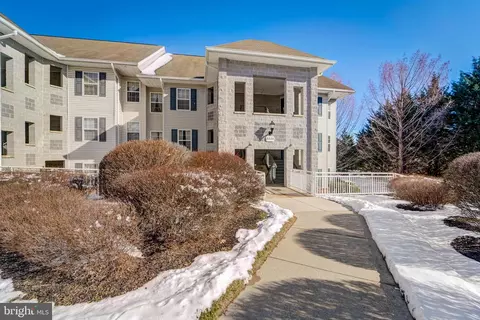 4484 Woodsman Dr #1321, Hampstead, MD 21074
