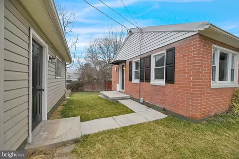 Exterior - 101 E Thomas St, Union Bridge, MD 21791 photo 12 of 13