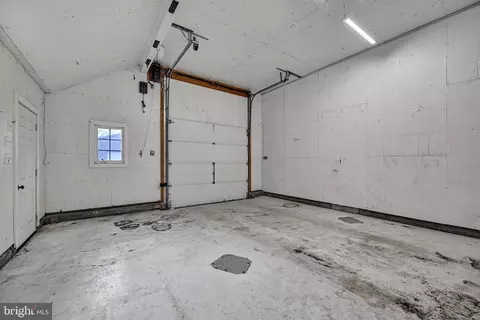 Exterior - 101 E Thomas St, Union Bridge, MD 21791 photo 6 of 13