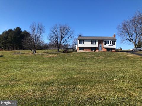 3152 Cardinal Dr, Westminster, MD 21157 photo 5