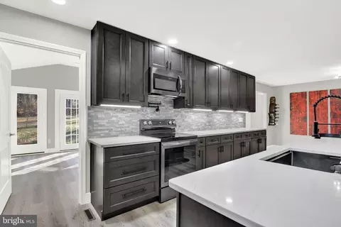 Kitchen - 225 Leppo Rd, Westminster, MD 21158 photo 5 of 6