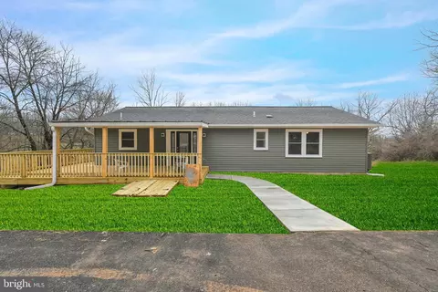 4243 Old Hanover Rd, Westminster, MD 21158