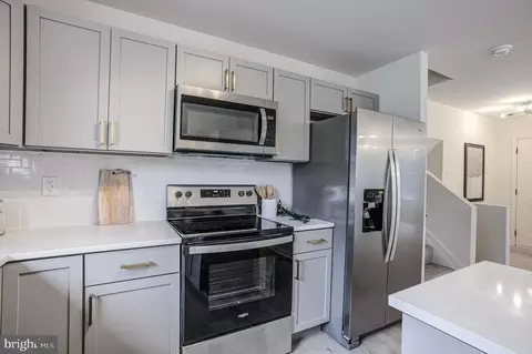 Kitchen - 810 Knobs End Dr, Westminster, MD 21158 photo 3 of 5