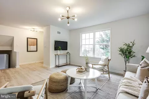 Living - 810 Knobs End Dr, Westminster, MD 21158 photo 1 of 2