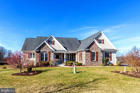 983 Hazeldyne Ct, Westminster, MD 21157