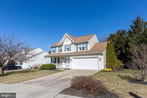 3996 Terrace Dr, Hampstead, MD 21074
