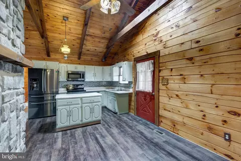 Kitchen - 2638 Baumgardner Rd, Westminster, MD 21158 photo 1 of 6