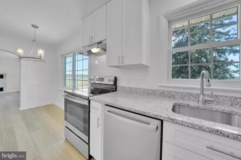 Kitchen - 3566 Basler Rd, Hampstead, MD 21074 photo 2 of 5