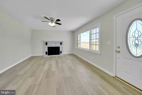Living - 3566 Basler Rd, Hampstead, MD 21074 photo 2 of 3