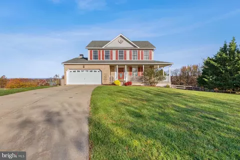 309 Thornberry Ct, Mount Airy, MD 21771