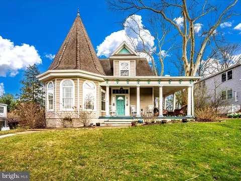 509 S Main St, Mount Airy, MD 21771
