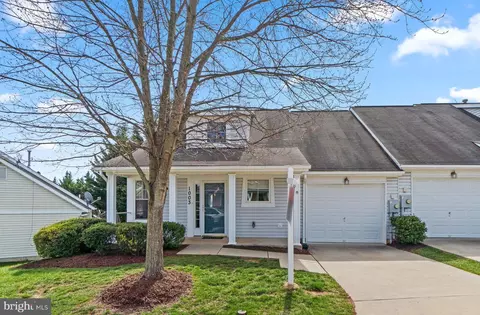 1003 Parade Ln, Mount Airy, MD 21771