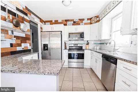 Kitchen - 193 Kirkhoff Rd, Westminster, MD 21158 photo 1 of 6