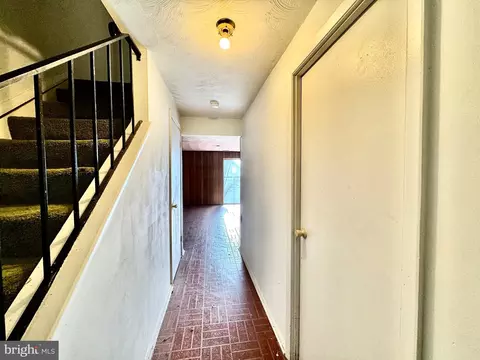 Entry Way - 324 Bishop Ct, Westminster, MD 21157 photo 4 of 4