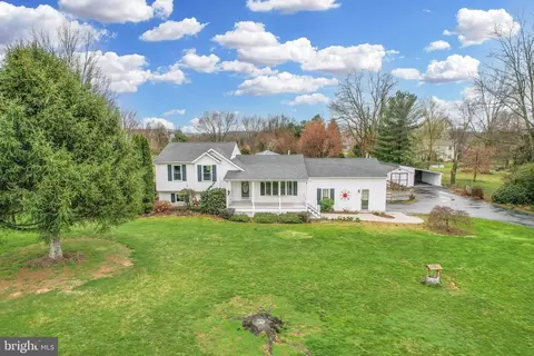 1101 Lottie Dr, Westminster, MD 21158
