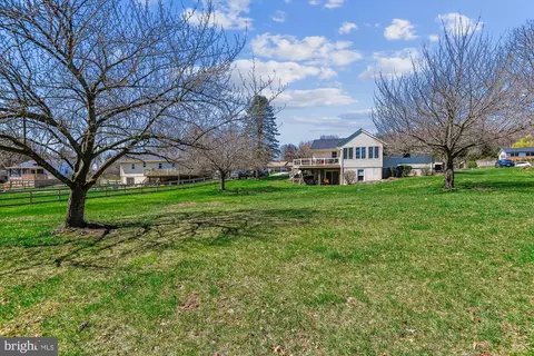 Exterior - 4517 Foxtail Rd, Hampstead, MD 21074 photo 5 of 15