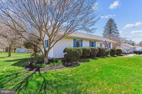 Exterior - 4517 Foxtail Rd, Hampstead, MD 21074 photo 2 of 15