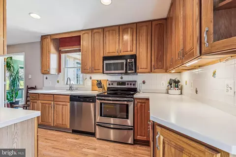 Kitchen - 4517 Foxtail Rd, Hampstead, MD 21074 photo 3 of 6