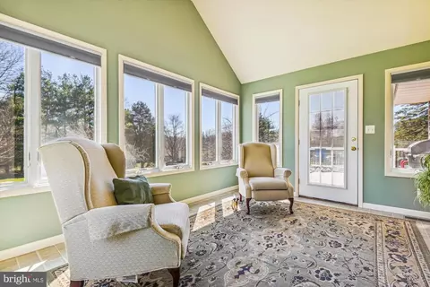 Living - 4517 Foxtail Rd, Hampstead, MD 21074 photo 4 of 4