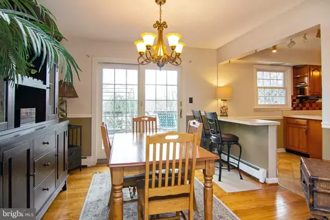 Dining - 4817 Dave Rill Rd, Hampstead, MD 21074 photo 3 of 3