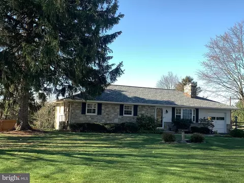 Exterior - 4817 Dave Rill Rd, Hampstead, MD 21074 photo 5 of 13
