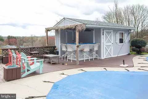 Exterior - 4817 Dave Rill Rd, Hampstead, MD 21074 photo 9 of 13