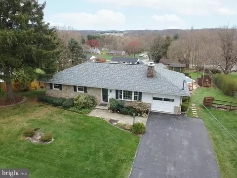 Exterior - 4817 Dave Rill Rd, Hampstead, MD 21074 photo 3 of 13