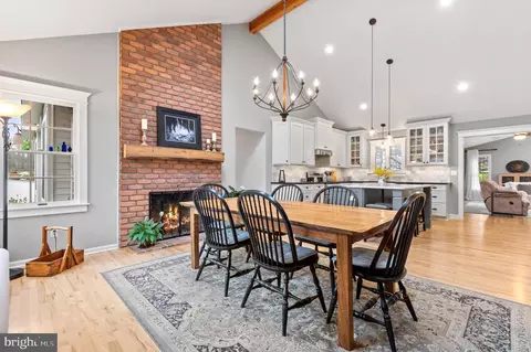 Dining - 283 Stem Rd, Union Bridge, MD 21791 photo 2 of 5