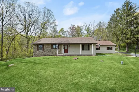 4958 Wentz Rd, Manchester, MD 21102