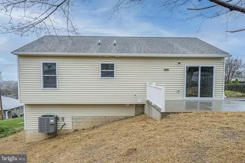 Exterior - 308 E Thomas St, Union Bridge, MD 21791 photo 7 of 10