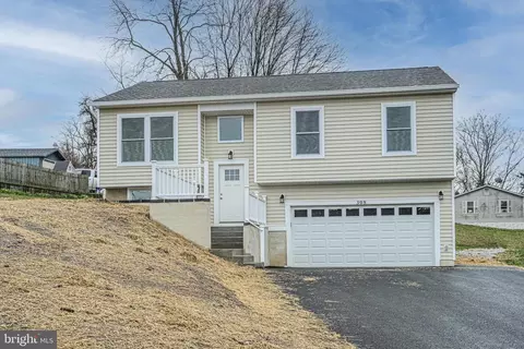 Exterior - 308 E Thomas St, Union Bridge, MD 21791 photo 5 of 10