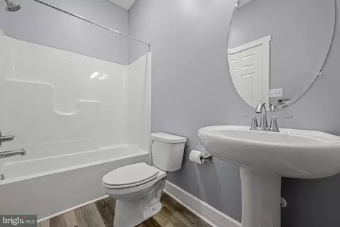 Bath - 308 E Thomas St, Union Bridge, MD 21791 photo 3 of 3