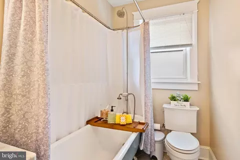 Bath - 64 S Colonial Ave S, Westminster, MD 21157 photo 4 of 4